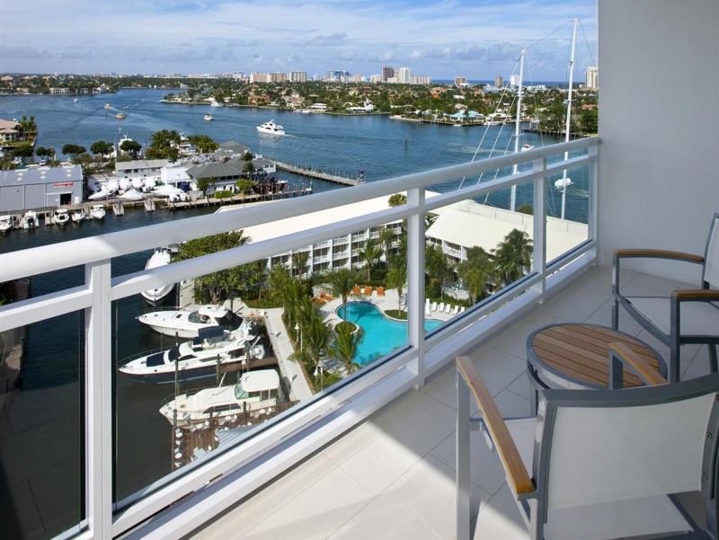 HILTON FORT LAUDERDALE MARINA 4*