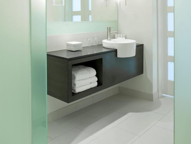 HILTON FORT LAUDERDALE MARINA 4*