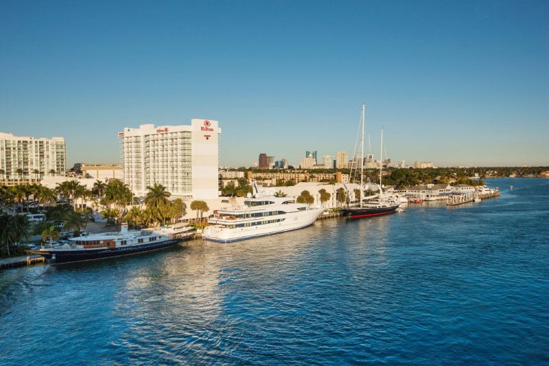 HILTON FORT LAUDERDALE MARINA 4*