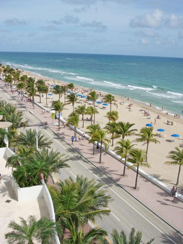 HILTON FORT LAUDERDALE MARINA 4*