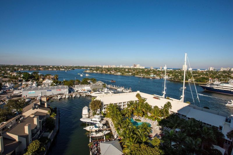 HILTON FORT LAUDERDALE MARINA 4*