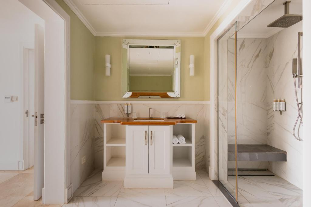HEMINGWAYS WATAMU 5*
