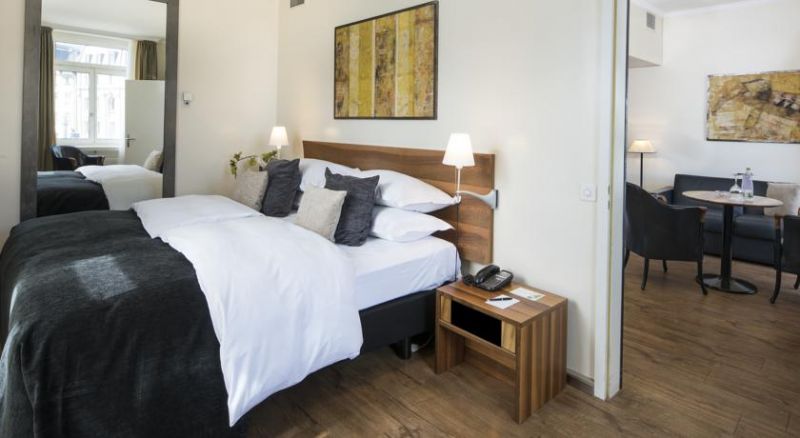 CENTRAL PLAZA 4*