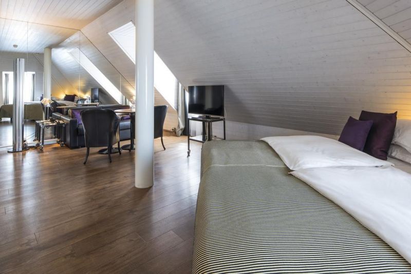 CENTRAL PLAZA 4*