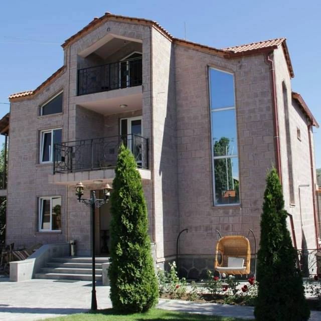 7QAR VILLA 4*