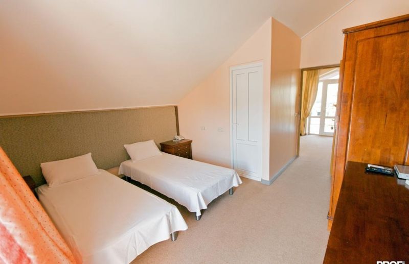 7QAR VILLA 4*