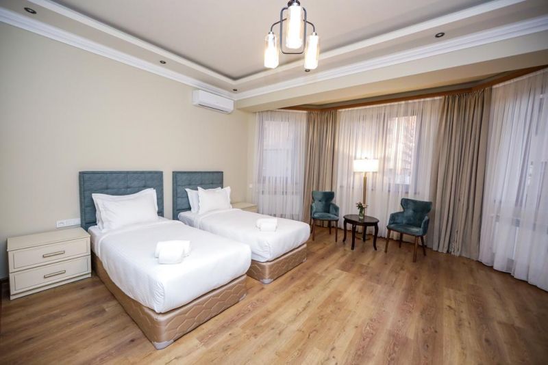 A HOTEL YEREVAN 3*