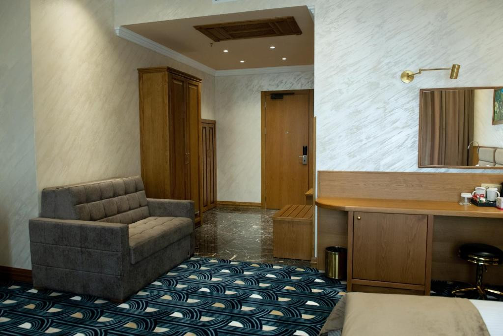 AIVAZOVSKY CONGRESS HOTEL & SPA 5*