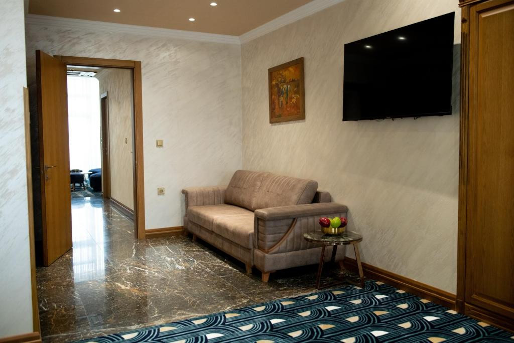 AIVAZOVSKY CONGRESS HOTEL & SPA 5*