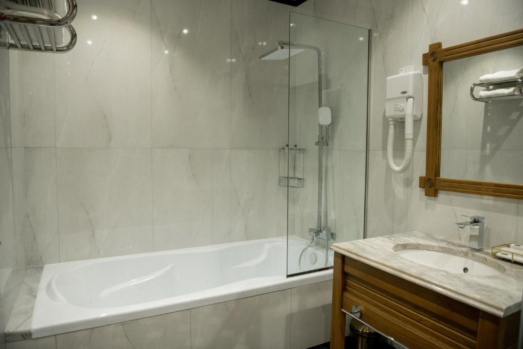 AIVAZOVSKY CONGRESS HOTEL & SPA 5*