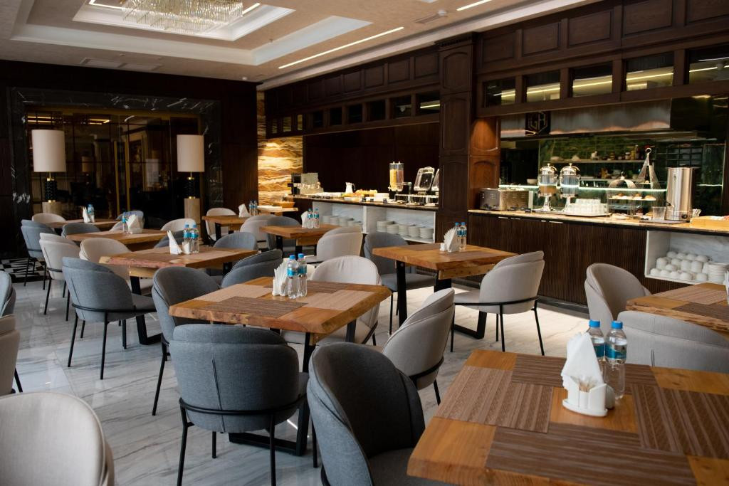 AIVAZOVSKY CONGRESS HOTEL & SPA 5*