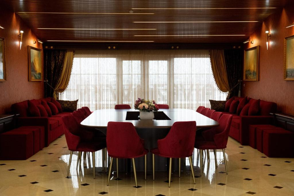 AIVAZOVSKY CONGRESS HOTEL & SPA 5*