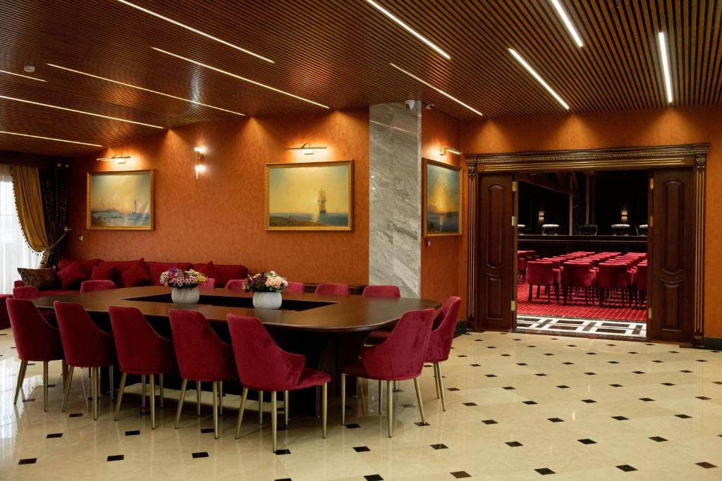 AIVAZOVSKY CONGRESS HOTEL & SPA 5*