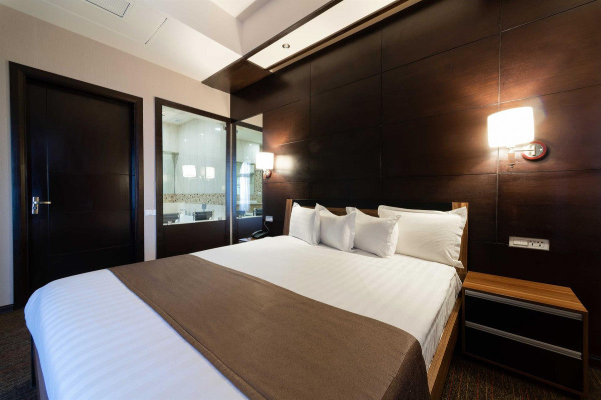 BASS BOUTIQUE 4*