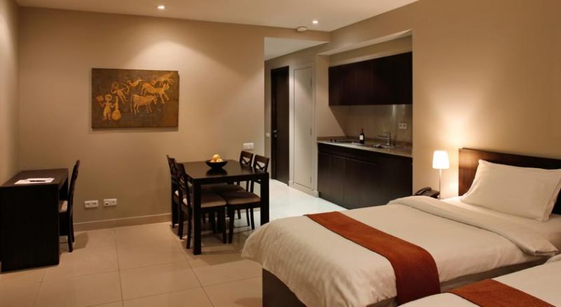 MEG HOTEL 3*