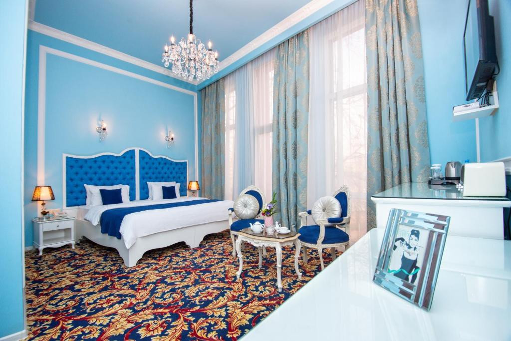 RIVER SIDE 4*