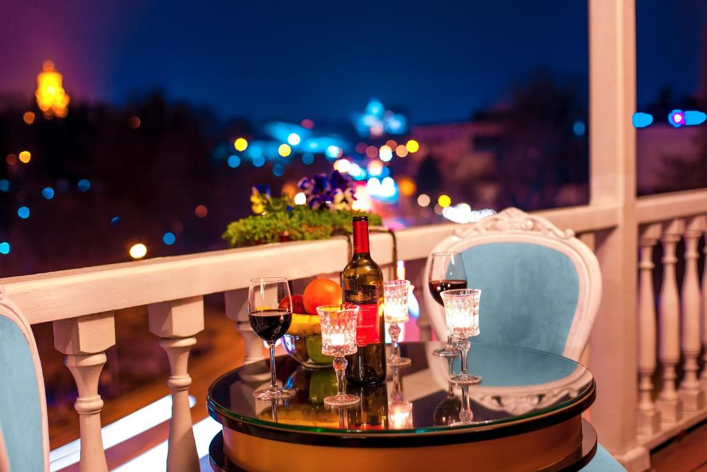 RIVER SIDE 4*