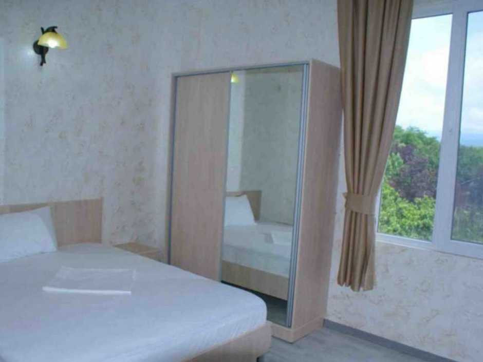 BEACH HOUSE BATUMI 3*