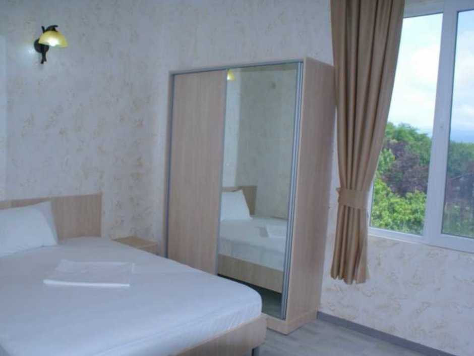 BEACH HOUSE BATUMI 3*