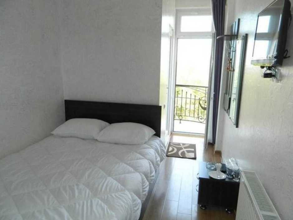BEACH HOUSE BATUMI 3*