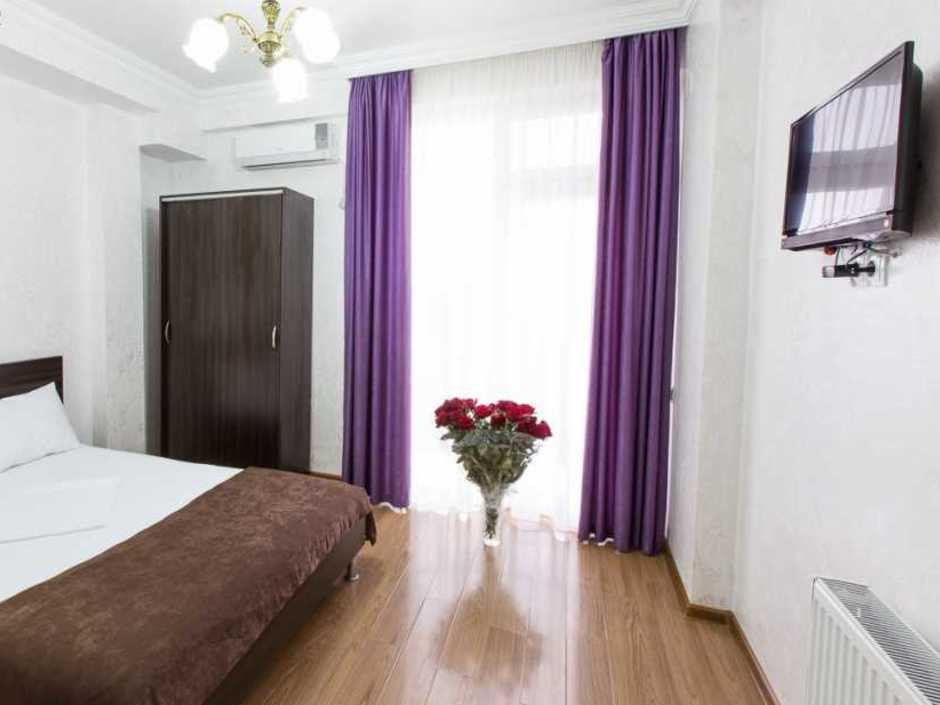 BEACH HOUSE BATUMI 3*