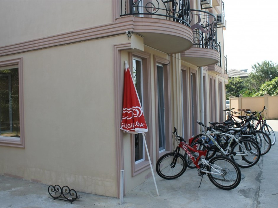 BEACH HOUSE BATUMI 3*