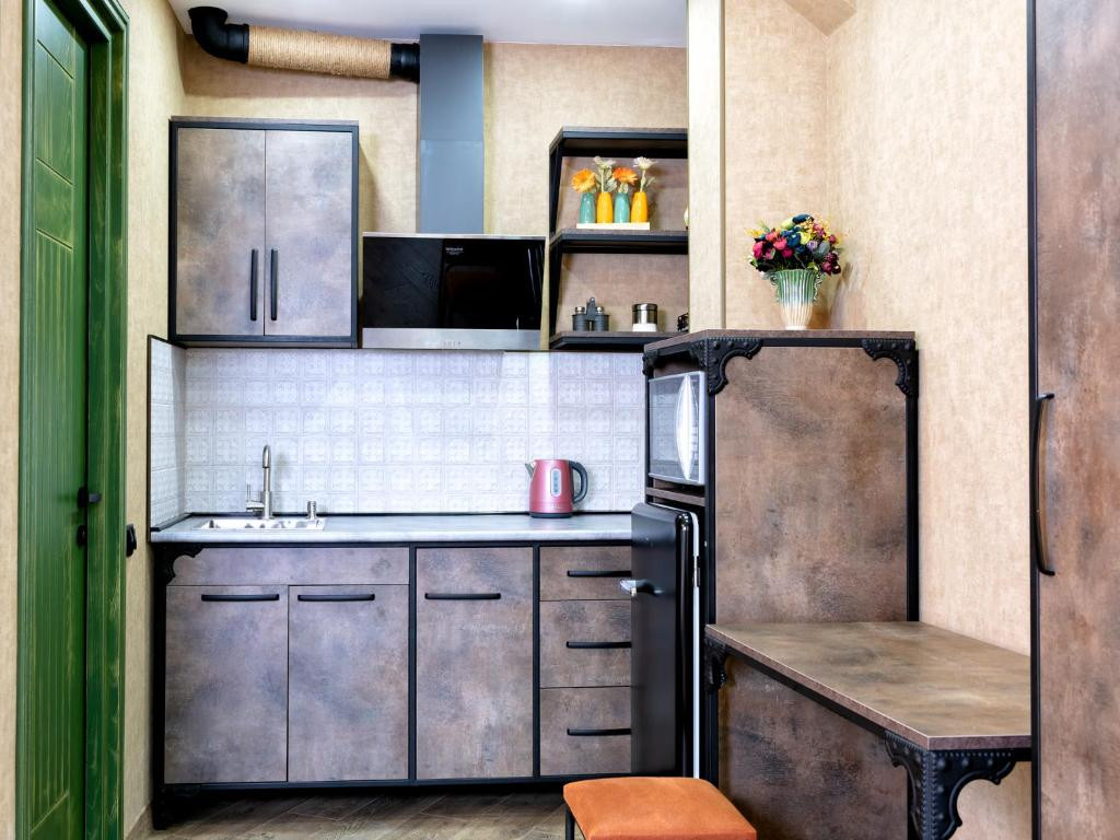 6 UNIQUE APARTMENTS 3*