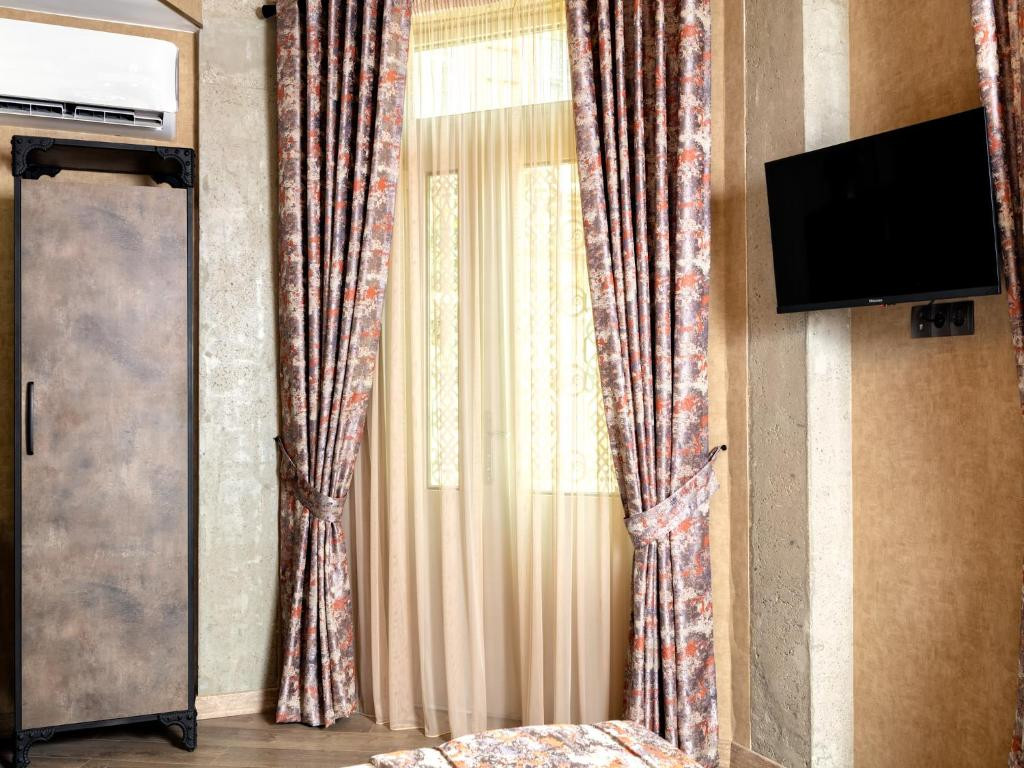 6 UNIQUE APARTMENTS 3*