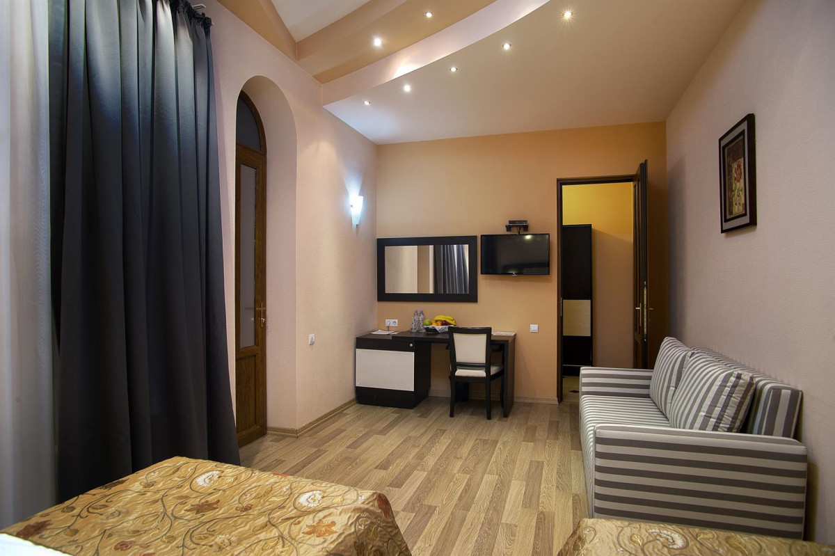 CORAL BOUTIQUE 4*