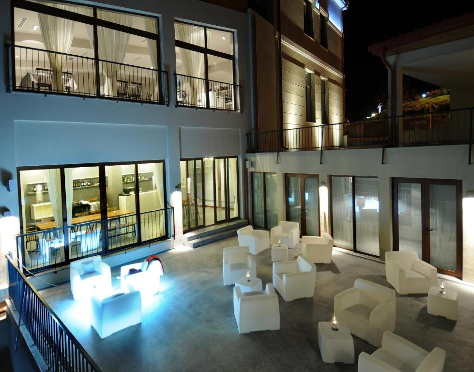 KABADONI BOUTIQUE 5*