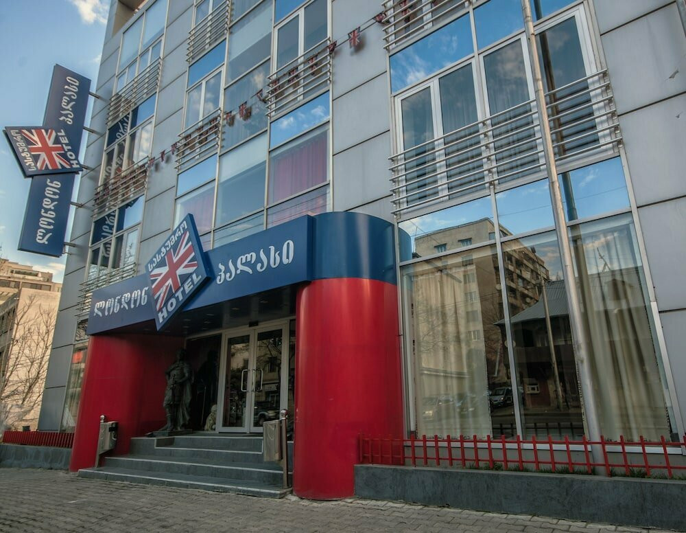 LONDON PALACE 3*