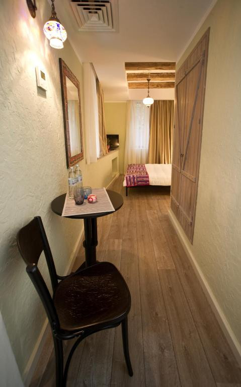 NO12 BOUTIQUE HOTEL 4*