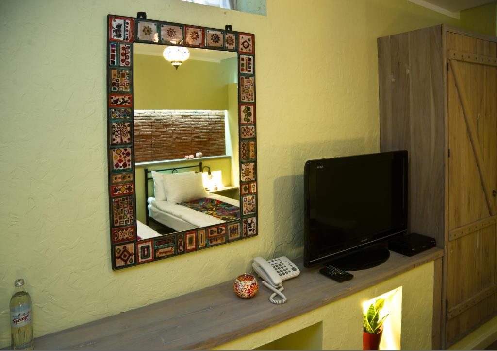 NO12 BOUTIQUE HOTEL 4*