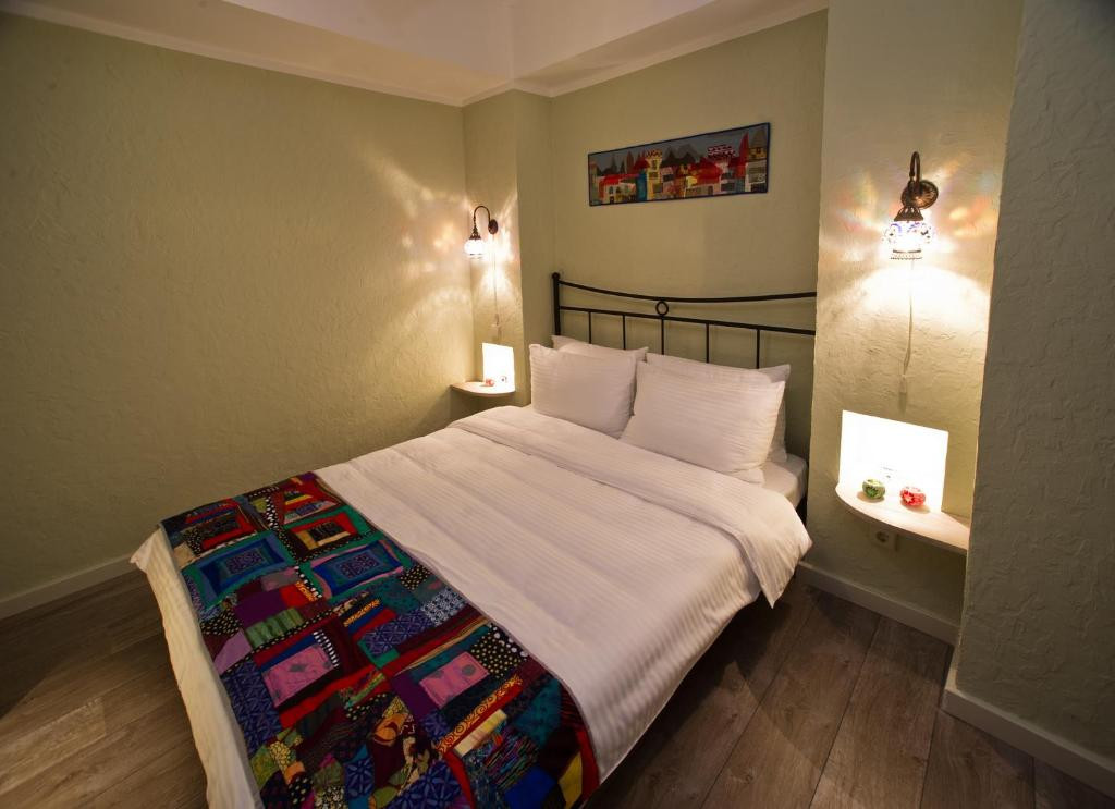 NO12 BOUTIQUE HOTEL 4*