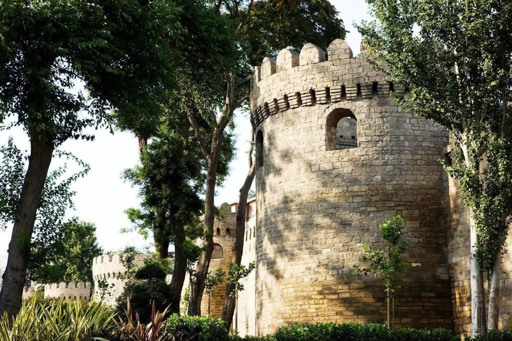 CENTRAL BAKU 4*