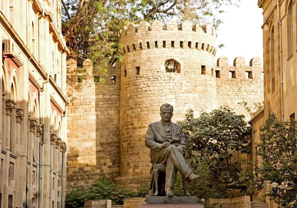 CENTRAL BAKU 4*