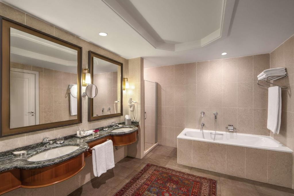 HYATT REGENCY BAKU 5*