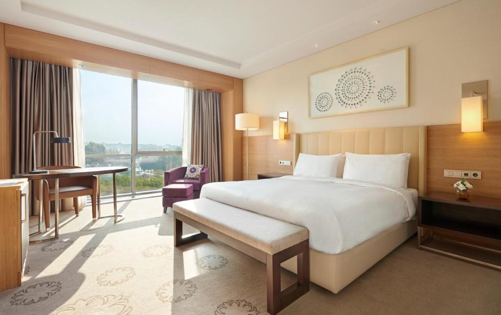 HYATT REGENCY TASHKENT 5*