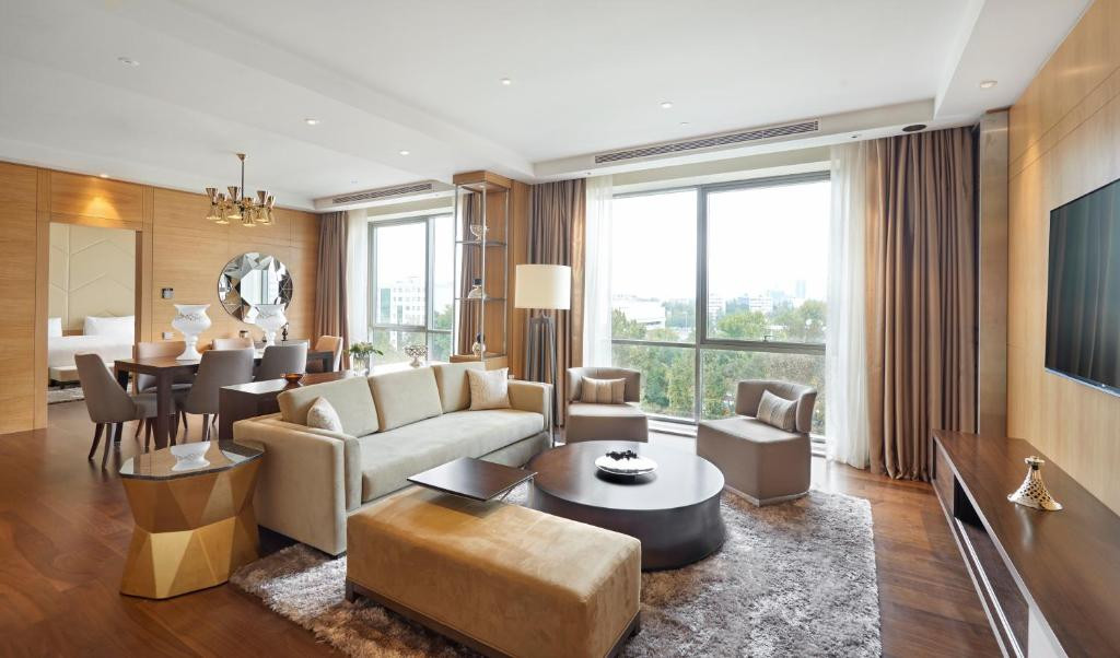 HYATT REGENCY TASHKENT 5*