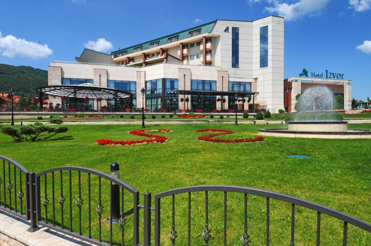 IZVOR 5*