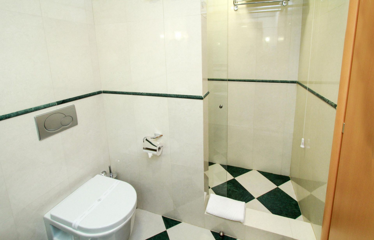 IZVOR 5*