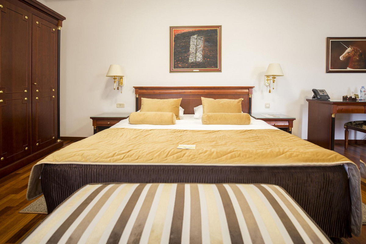 IZVOR 5*