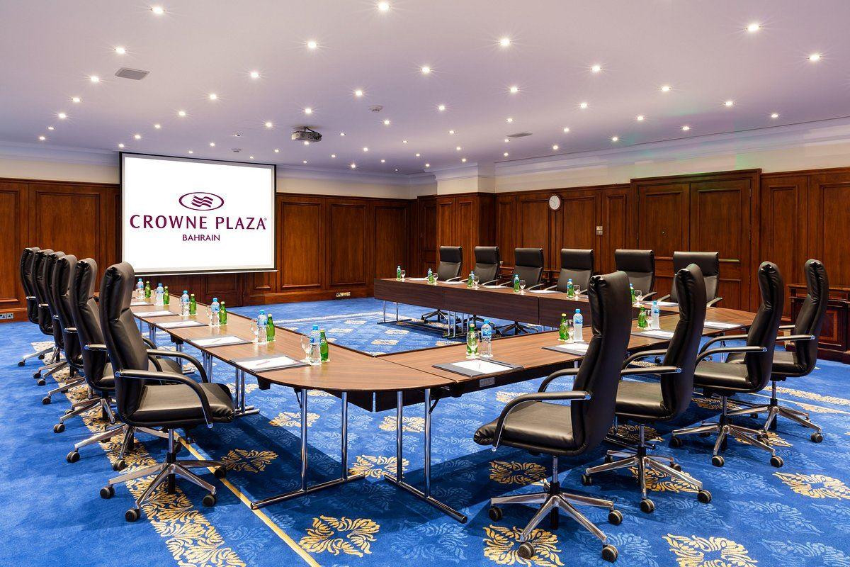 CROWNE PLAZA 5*