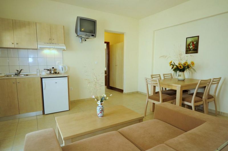 ANITA APART HOTEL 4*