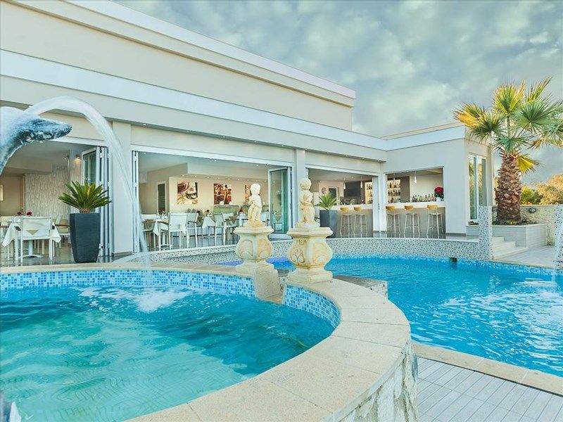 ANNA HOTEL PEFKOHORI (EX. ANNA MARIA) 3*