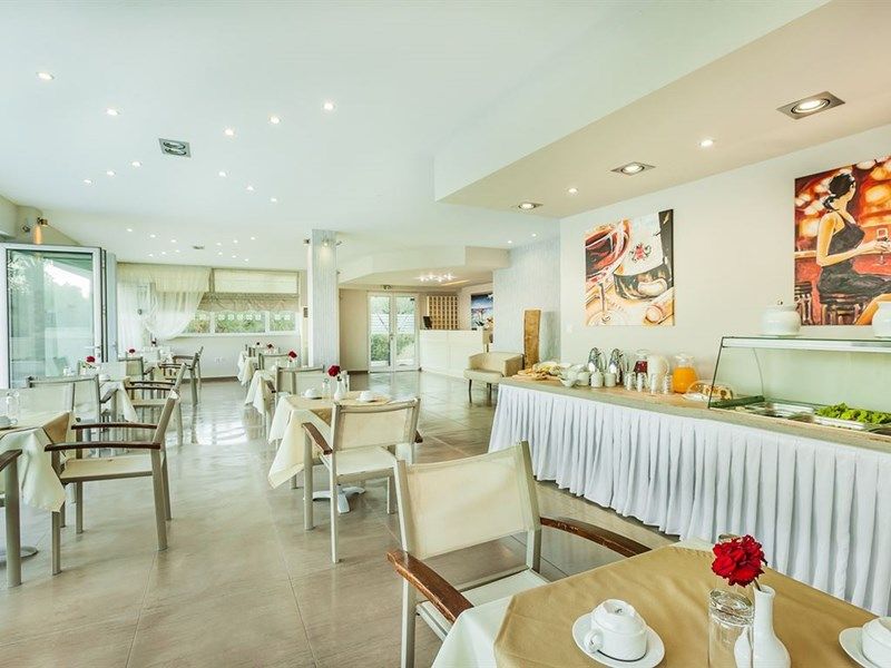 ANNA HOTEL PEFKOHORI (EX. ANNA MARIA) 3*