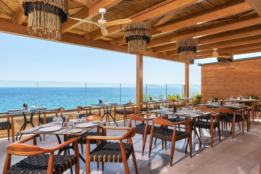 BLUE MARINE RESORT & SPA (EX. AQUIS BLUE MARINE & SPA) 5*