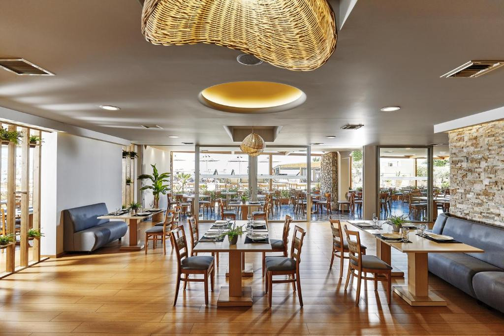 BLUE MARINE RESORT & SPA (EX. AQUIS BLUE MARINE & SPA) 5*