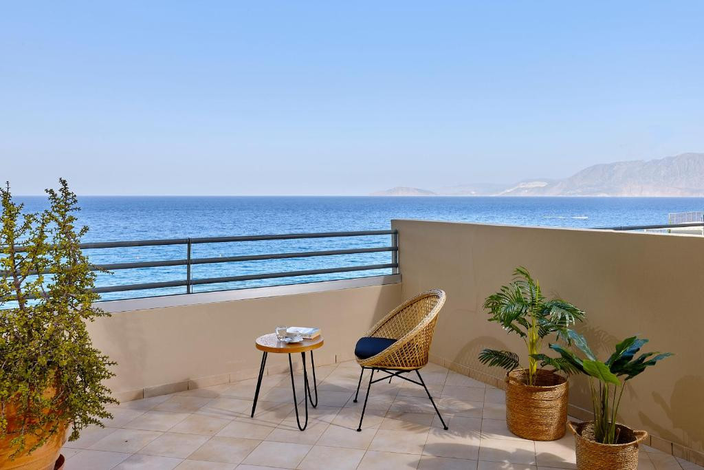 BLUE MARINE RESORT & SPA (EX. AQUIS BLUE MARINE & SPA) 5*