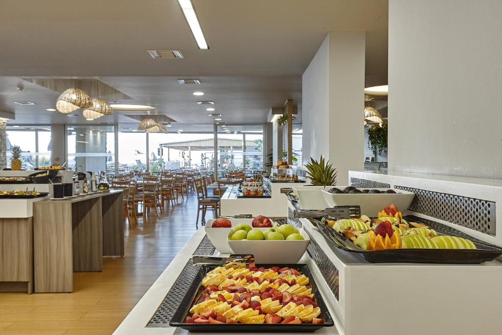 BLUE MARINE RESORT & SPA (EX. AQUIS BLUE MARINE & SPA) 5*
